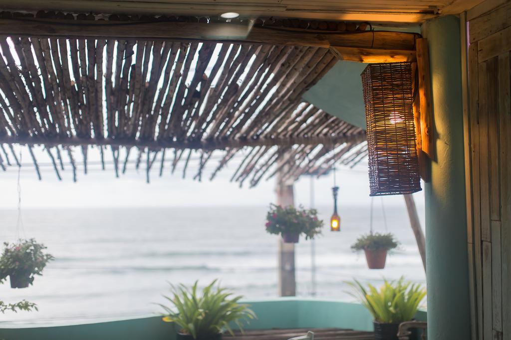 Barefoot Hotel Kalim Beach Front Patong Kültér fotó