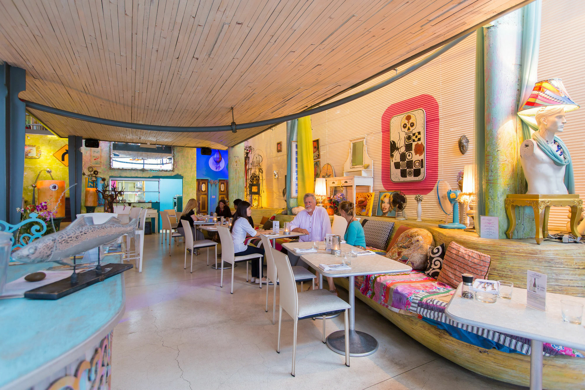 Barefoot Hotel Kalim Beach Front Patong Kültér fotó