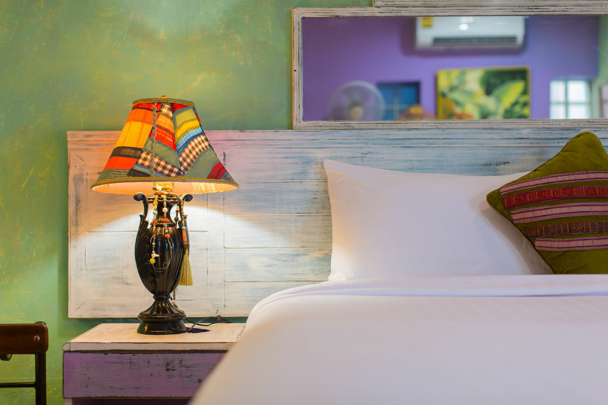 Barefoot Hotel Kalim Beach Front Patong Kültér fotó